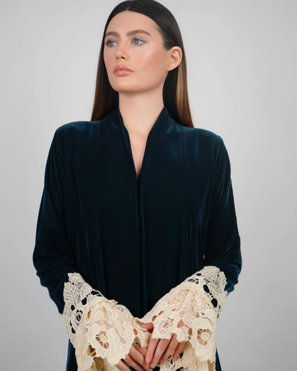 The "Atelier Cream" Abaya